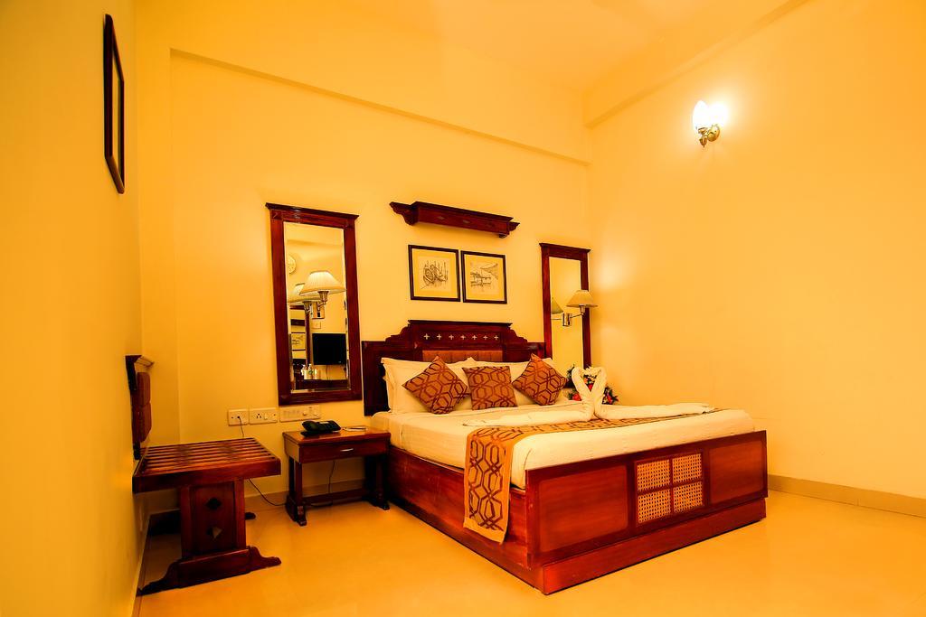 Hotel Fort Queen Kochi Екстериор снимка