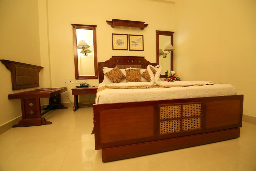 Hotel Fort Queen Kochi Екстериор снимка