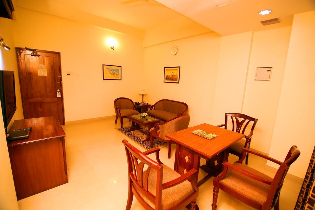 Hotel Fort Queen Kochi Екстериор снимка